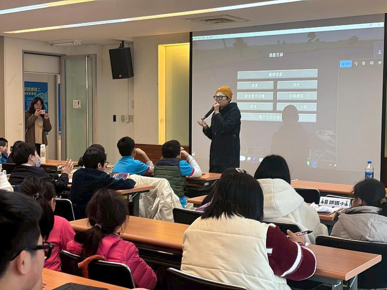 元智大學藝術與設計學系羅嘉惠老師團隊指導的「瑞芳校群走讀山海麥塊共創」工作營。